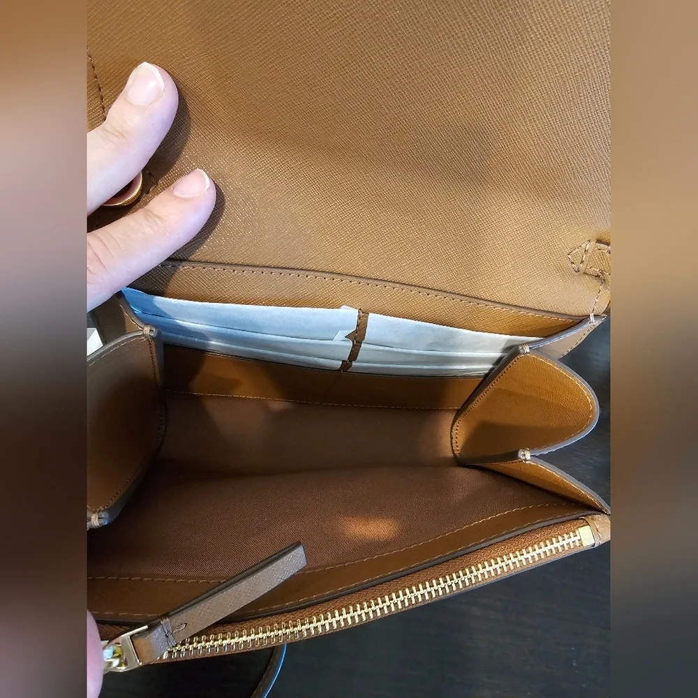 Tory Burch Emerson Wallet Crossbody Bag with Gold Chain